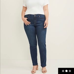 W62 Size 16 Modern Fit Crop Jeans. EUC